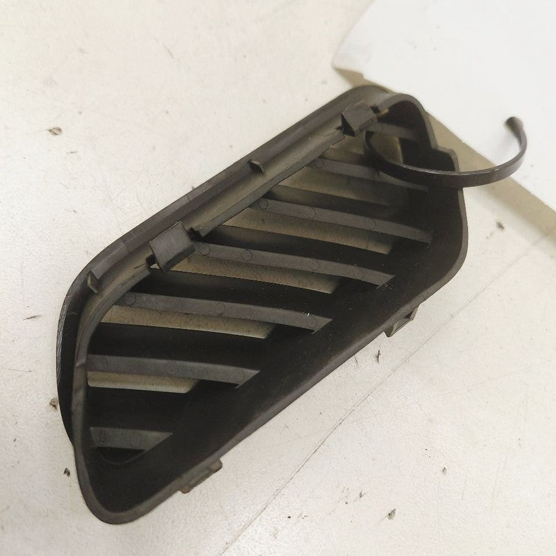 Cadillac XTS Defrost Vent Right Passenger Side      2016 2017 2018
