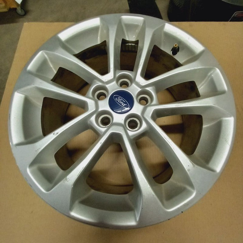 Wheel 17x7 Aluminum Alloy Rim 10 Spoke Silver Fits 20-22 Ford Escape