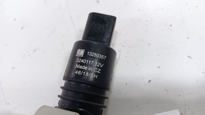 Buick Encore Windshield Washer Wash Fluid Reservoir Motor Pump Electric 2016 201