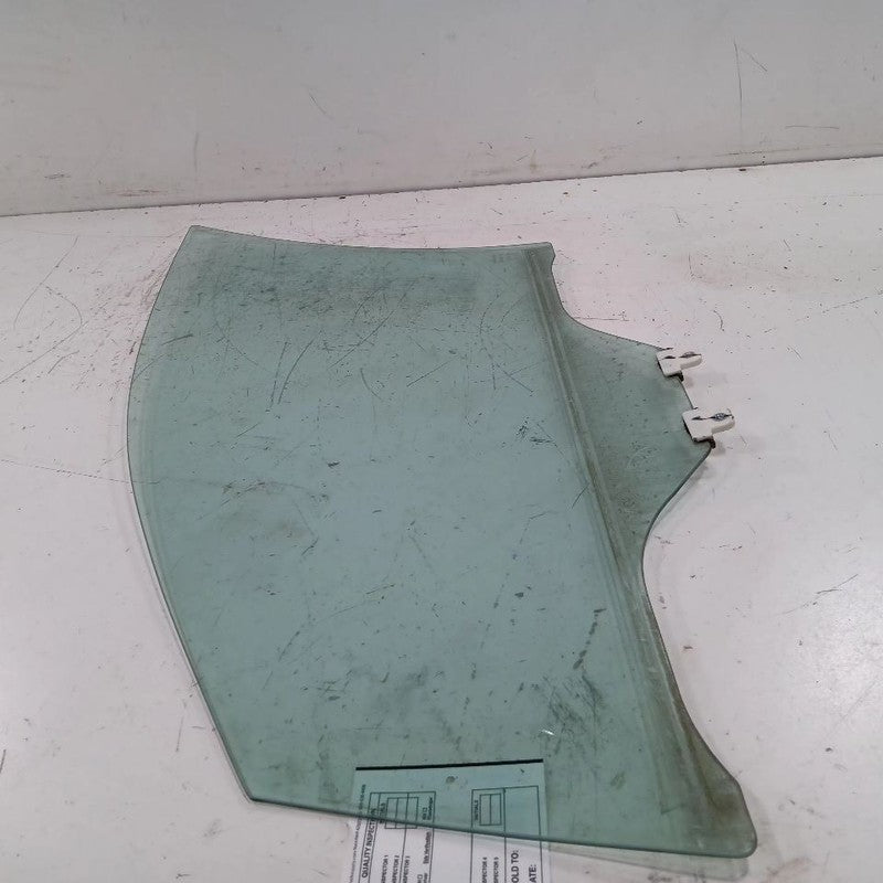 Passenger Right Front Door Window Glass Fits 15-17 Subaru Legacy OEM