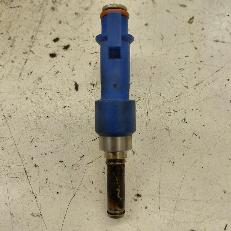 Upper Fuel Injection Injector Fits 22-25 Lexus NX350