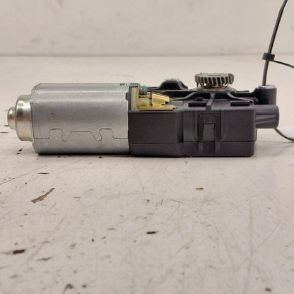 Hyundai Santa Fe Roof Sunshade Motor {81679S1000} 2019 2020