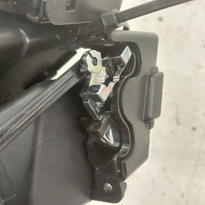 Hyundai Veloster Dash Air Vent Center Middle  2017 2016 2015 2014