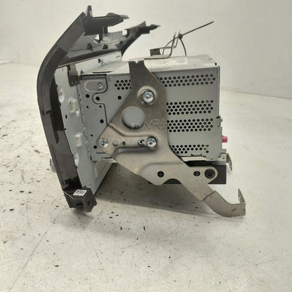 Audio Equipment Radio Display and Receiver 6 Cylinder 19-20 Nissan Mur
