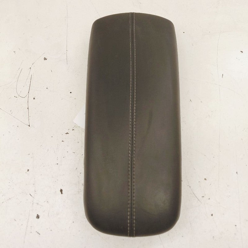 Cadillac XTS Arm Rest      2016 2017 2018