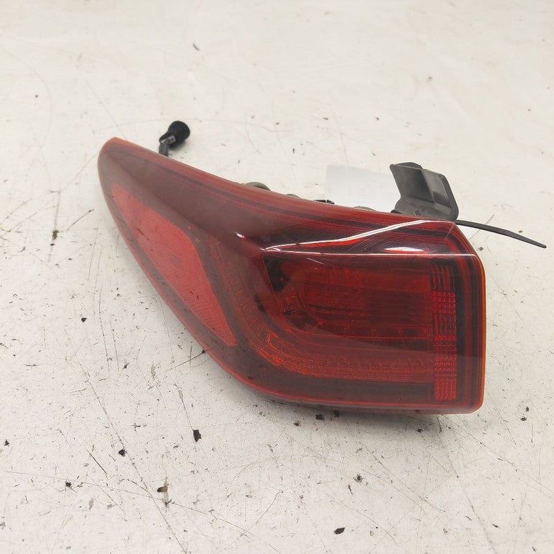 Driver Left Rear Tail Light Brake Lamp Incandescent Fits 18-21 Hyundai