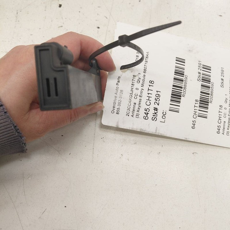 Chrysler 300 Keyless Entry Antenna Module {68071978AA} 2017 2018 2019