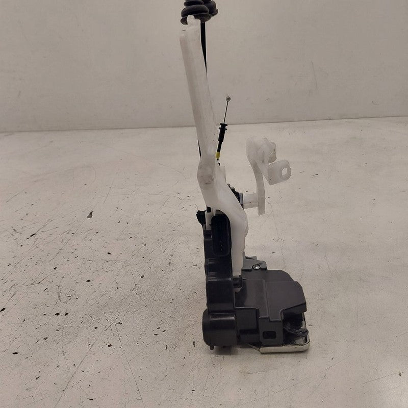 Kia Sorento Door Latch Lock Left Driver Rear  2018 2017 2016