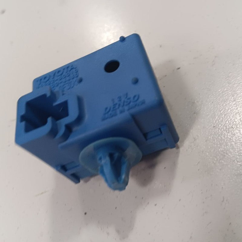 Toyota Corolla Control Buzzer Relay {86652-50010} 2019 2018 2017