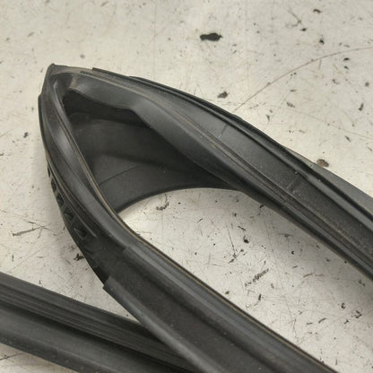Toyota Prius Door Glass Window Seal Rubber Left Driver Front  2022 202