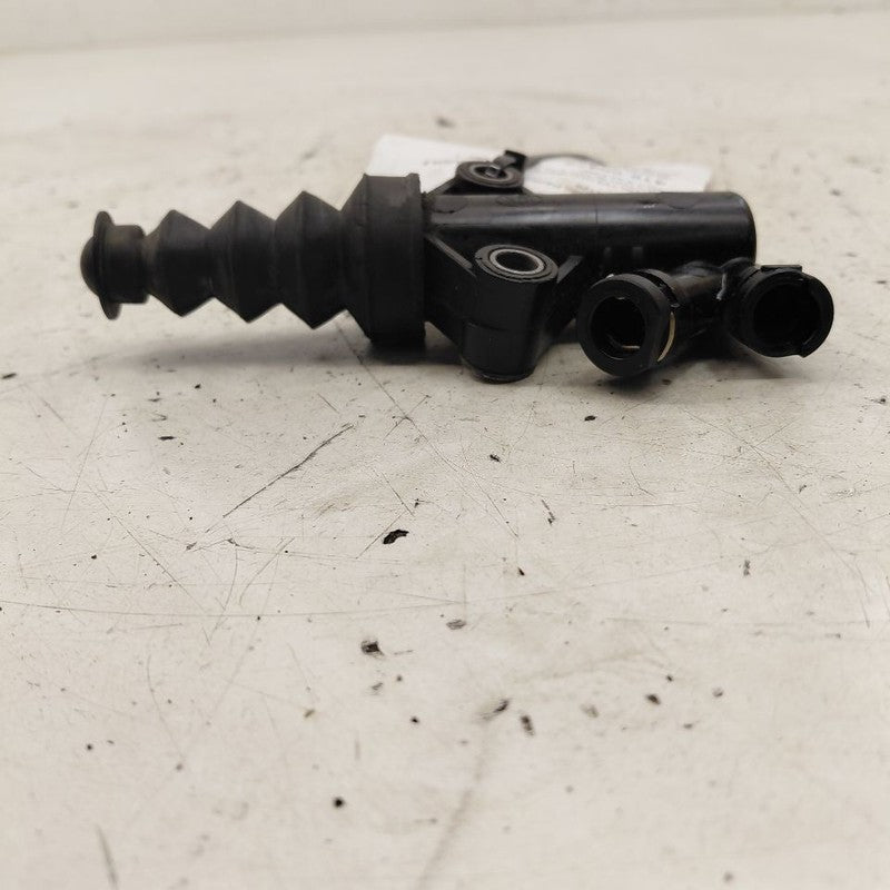 Clutch Slave Cylinder Fits 14-17 Mazda 3