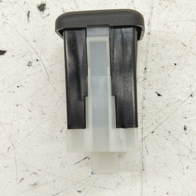 Cadillac CT6 USB Plug In Hub Port  2018 2017 2016