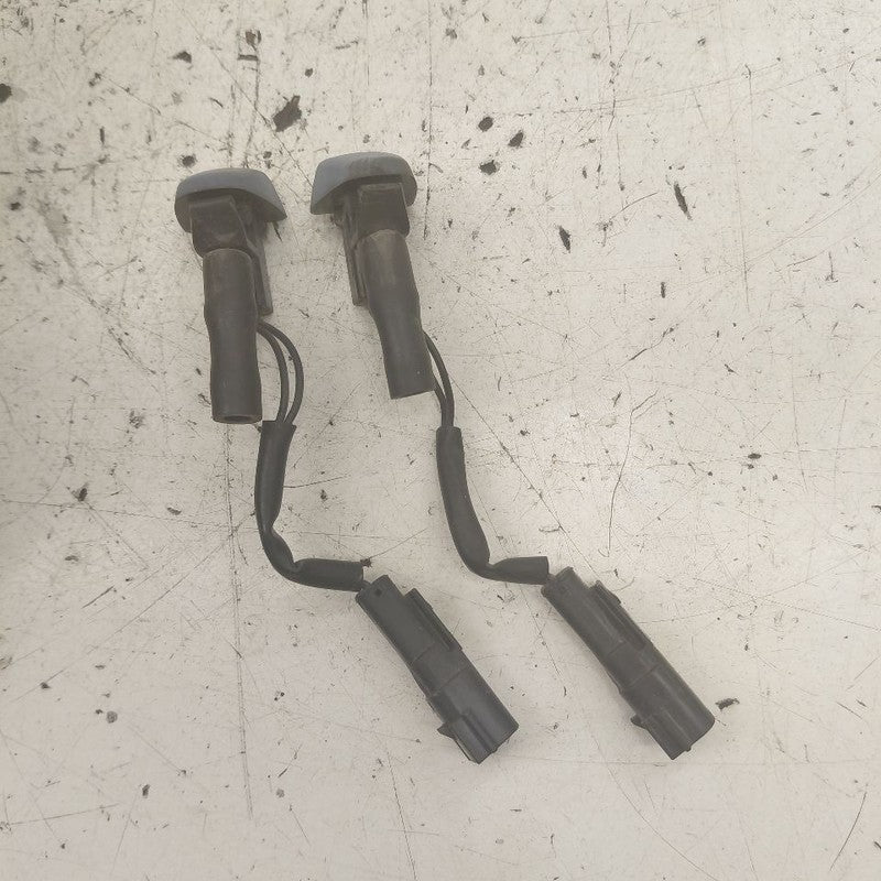 Volvo S60 Windshield Wiper Washer Fluid Hood Sprayer Nozzles  2013 201
