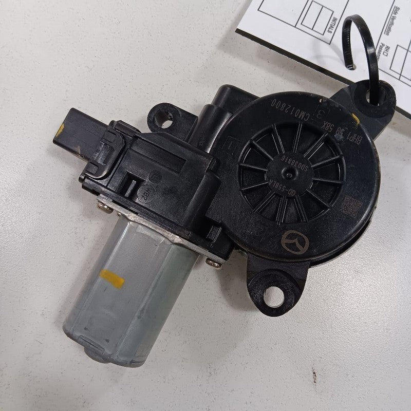 Left Rear Power Window Motor Fits 16-20 Toyota Yaris OEM
