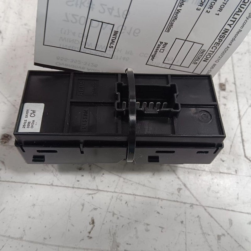 Nissan LEAF Power Window Switch Right Passenger Front  2013 2014 2015 