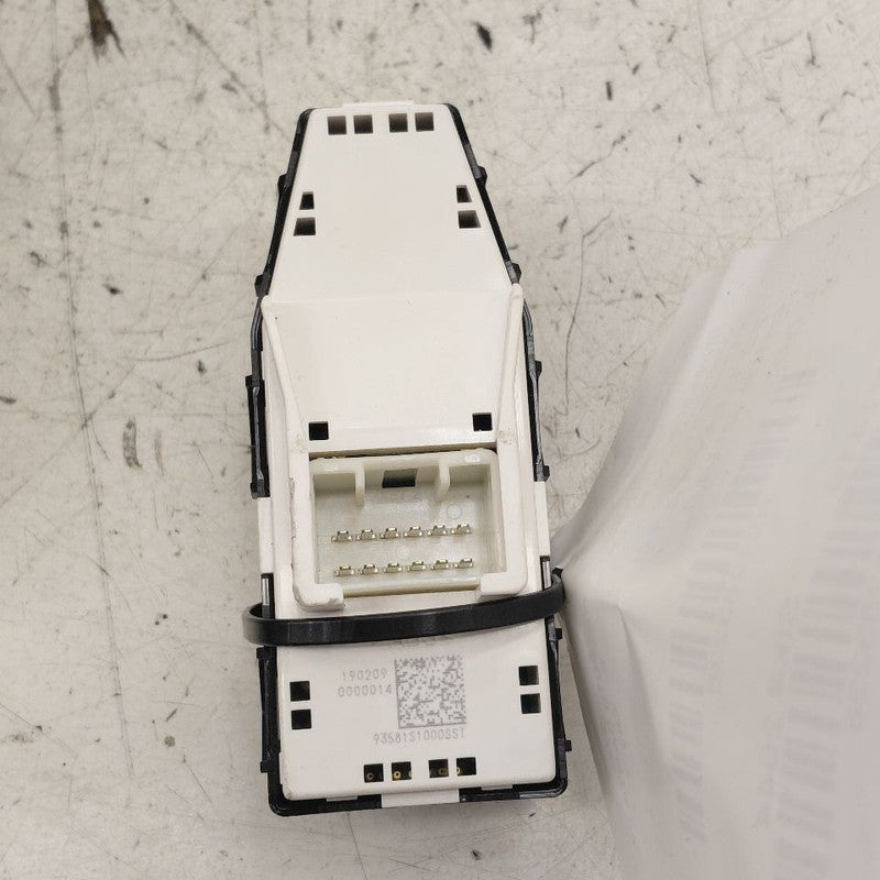 Hyundai Santa Fe Power Window Switch Right Passenger Rear  2019 2020
