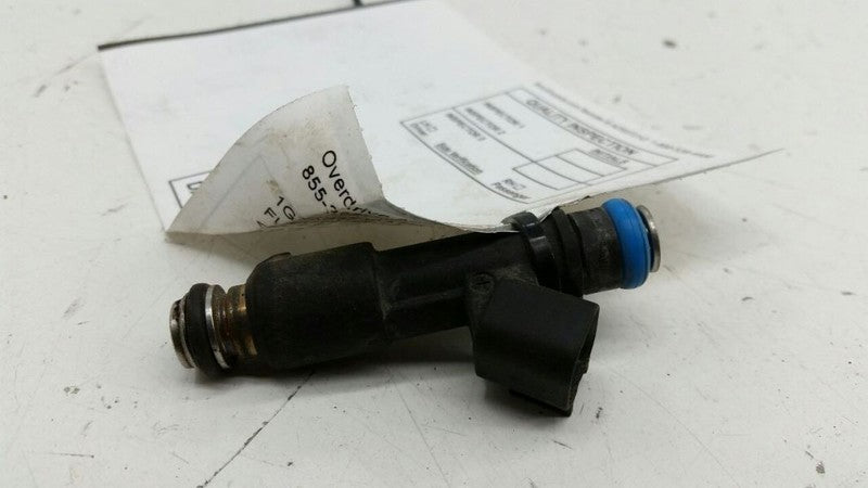 12582219 Fuel Injection Injector 2.2L Opt NT7 Fits 05-10 Chevy Cobalt OEM