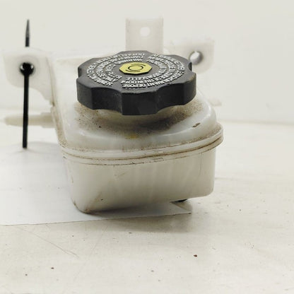 Buick Encore GX Brake Reservoir  2020 2021 2022 2023
