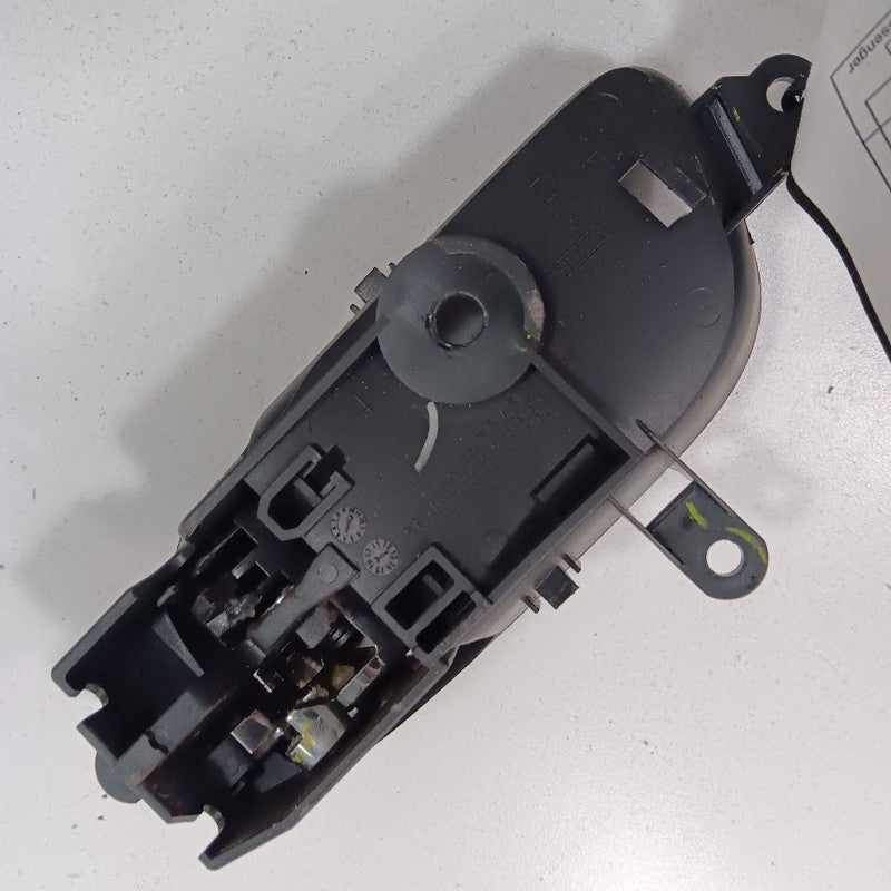 Nissan Altima Door Handle Right Passenger Front Interior Inside  2017 