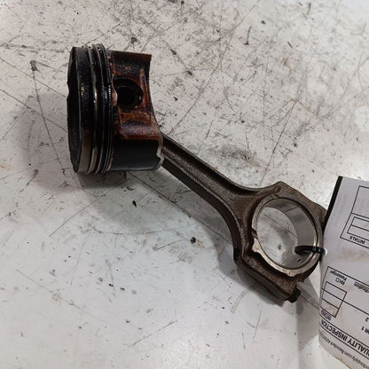 Fiat 500 Single Piston With Connecting Rod  2017 2016 2015 2014 2013 2