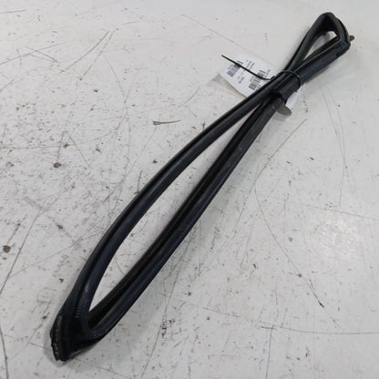 Hyundai Accent Door Glass Window Seal Rubber Right Passenger Rear Back