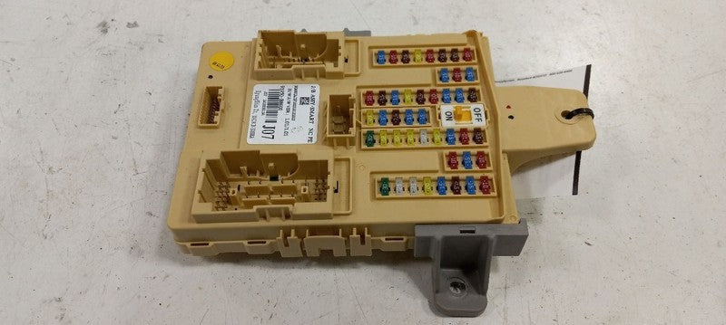 Hyundai Santa Fe Cabin Fuse Box Interior Inner Under Dash 2017 2018 2019