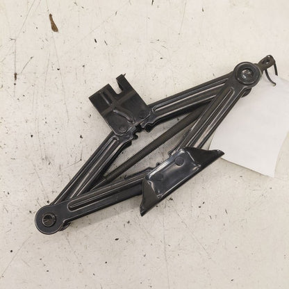 Hyundai Kona Spare Tire Changing Jack  2021 2020 2019