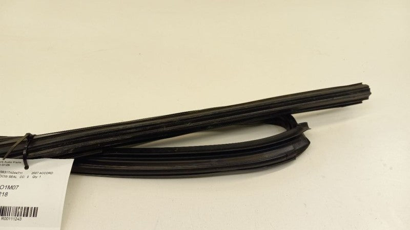 Honda Accord Door Glass Window Seal Rubber Left Rear Back 2007 2006 2005 2004