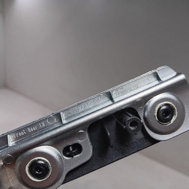 Chrysler 300 Left Front Door Trim {L0200082AA} 2015 2016 2017 2018 2019