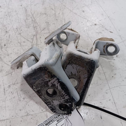 Nissan Kicks Door Hinge Set Right Front Passenger  2021 2022 2023 2024