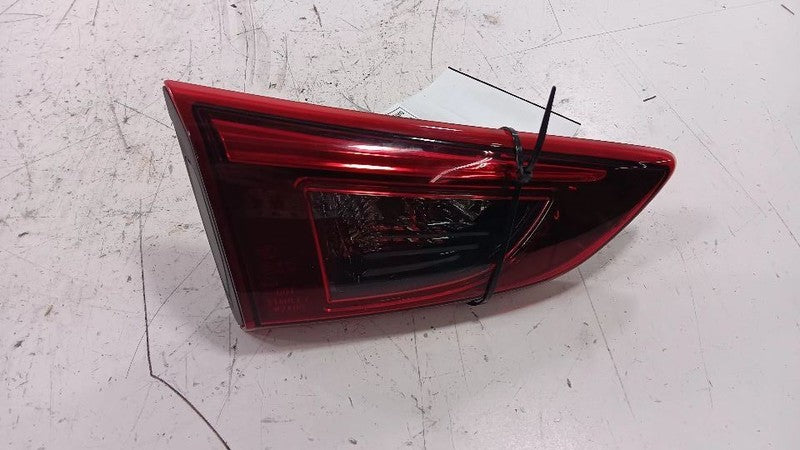 DB2R513G0B Driver Left Tail Light Brake Lamp Tailgate Mounted Halogen Fits 16-19 MAZDA CX-3