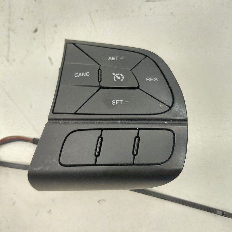 Steering Wheel Mounted Cruise Switch 4 Door X Model Fits 16-17 FIAT 50