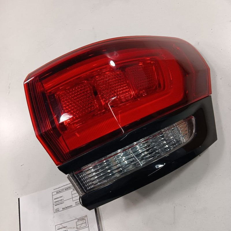 Passenger Right Tail Light Brake Lamp Wk Body VIN E Or F 14-22 Grand Cherokee