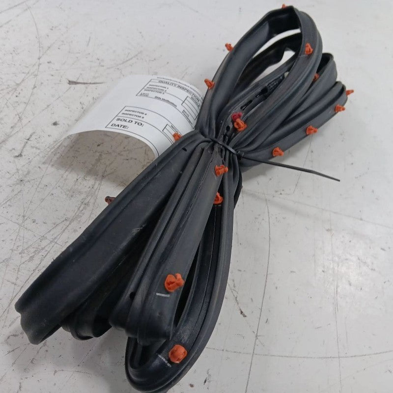 Jeep Compass On Door Seal Rubber Left Rear Back  2018 2019 2020 2021 2