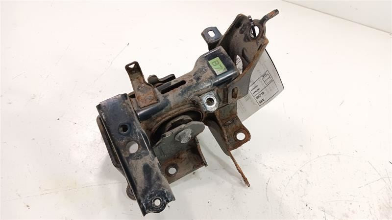 Toyota Prius Left Engine Motor Mount    2012 2013 2014 2015 OEM