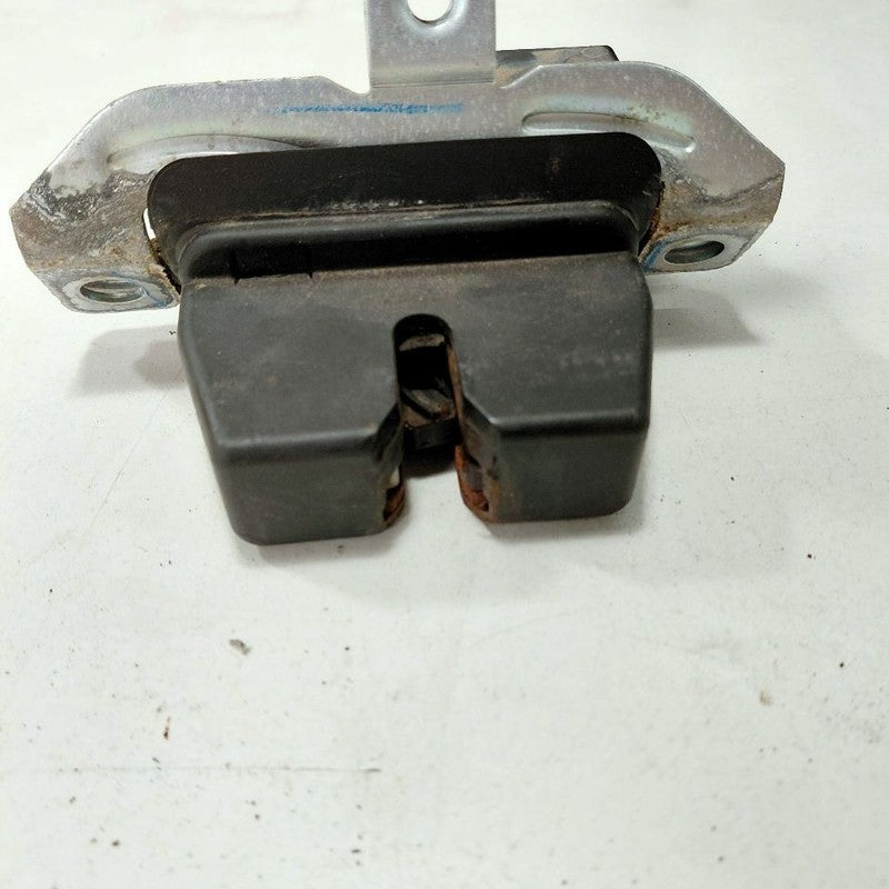 Ford Edge Trunk Latch  2019 2020 2021 2022 2023 2024 OEM