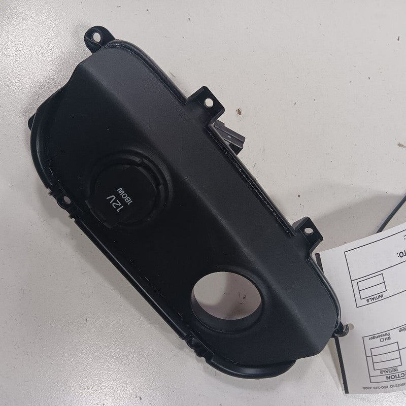 Kia Sorento 12V Power Port Socket  2018 2017 2016 OEM