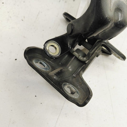 Buick Encore GX Door Hinge Set Left Front Driver  2020 2021 2022 2023