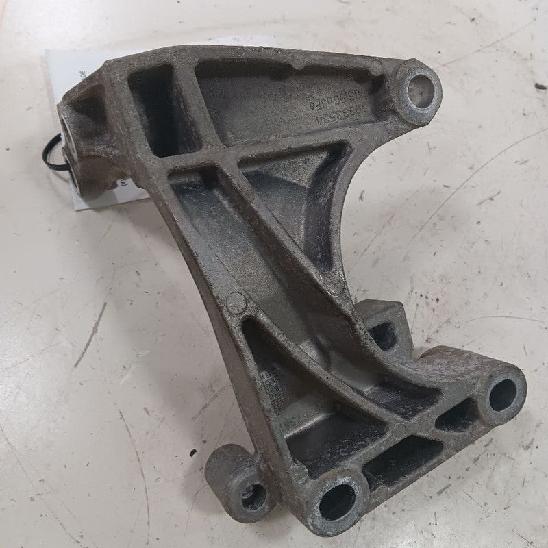 Jeep Renegade 2.4 2.4L Transfer Case Bracket 2023 2022 2021 2020 OEM