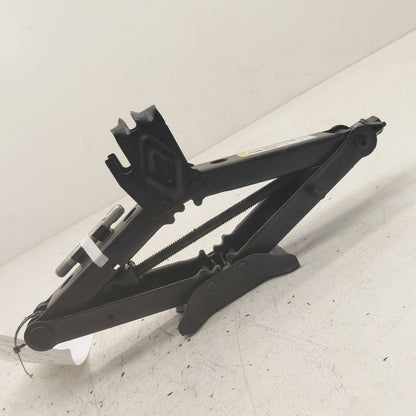Jeep Cherokee Spare Tire Changing Jack  2019 2020 2021