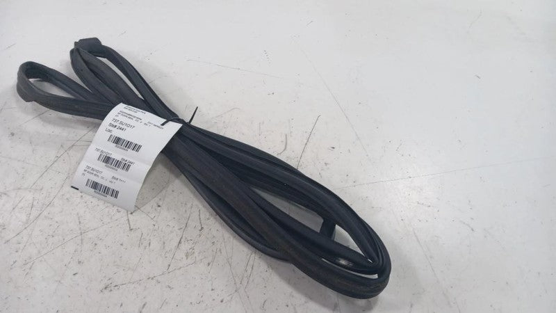 Subaru Impreza On Door Seal Rubber Right Passenger Front  2017 2018 20