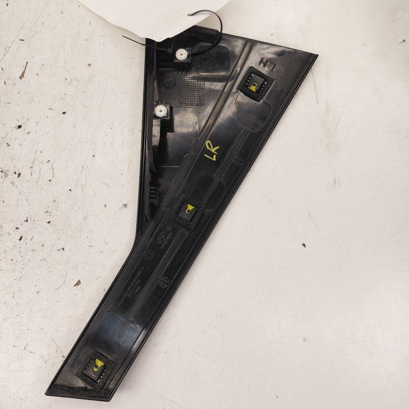 Hyundai Santa Fe Left Rear Door Applique {83270S1000} 2019 2020