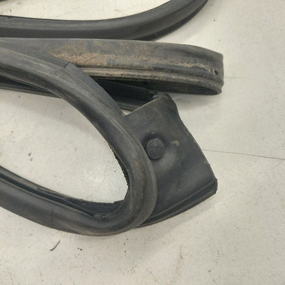 Honda CR-V On Door Seal Rubber Right Passenger Rear Back  2019 2018 20
