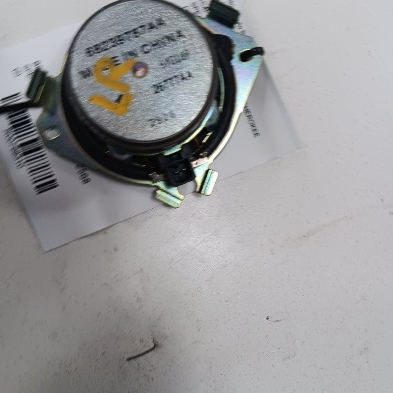 Jeep Cherokee Speaker Left Driver Rear  2015 2016 2017