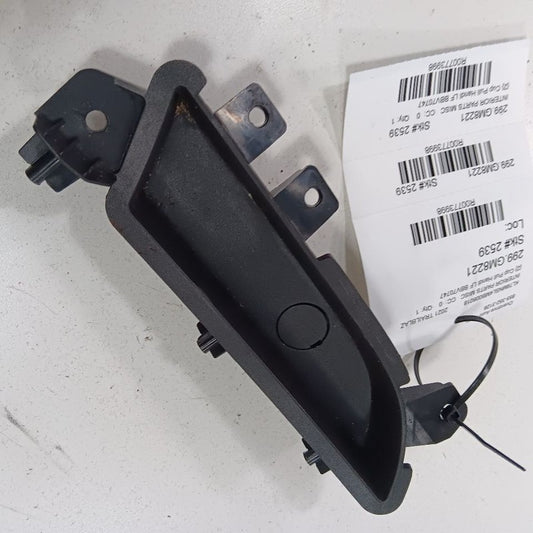 Chevy Trailblazer Driver Left Front Door Pull Handle {BBV70747} 2021 2022 2023 