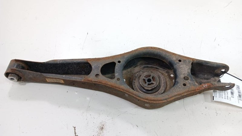 1K0505311AB Lower Control Arm Rear Control Arm Fits 06-10 12-20 Volkswagen Passat