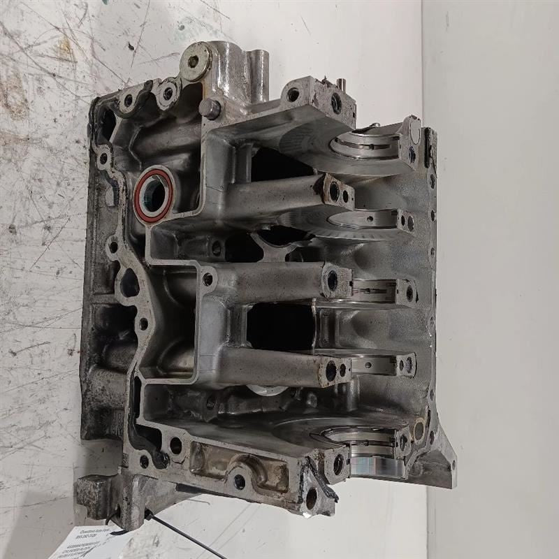 Passenger Right Engine Cylinder Block Fits 19-20 FORESTER OEM