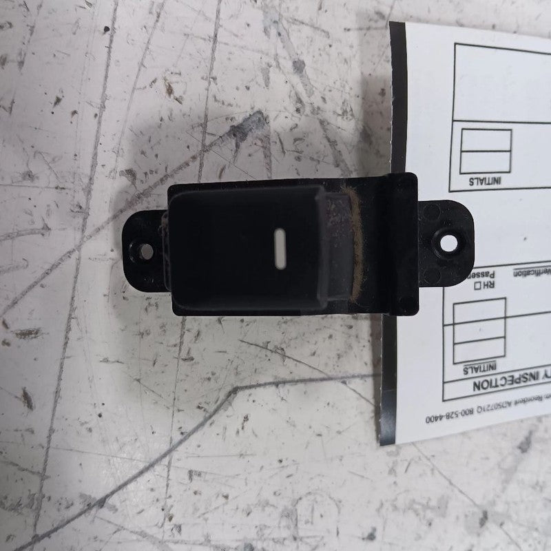 Kia Forte Power Window Switch Right Passenger Rear  2015 2016 2017 2018