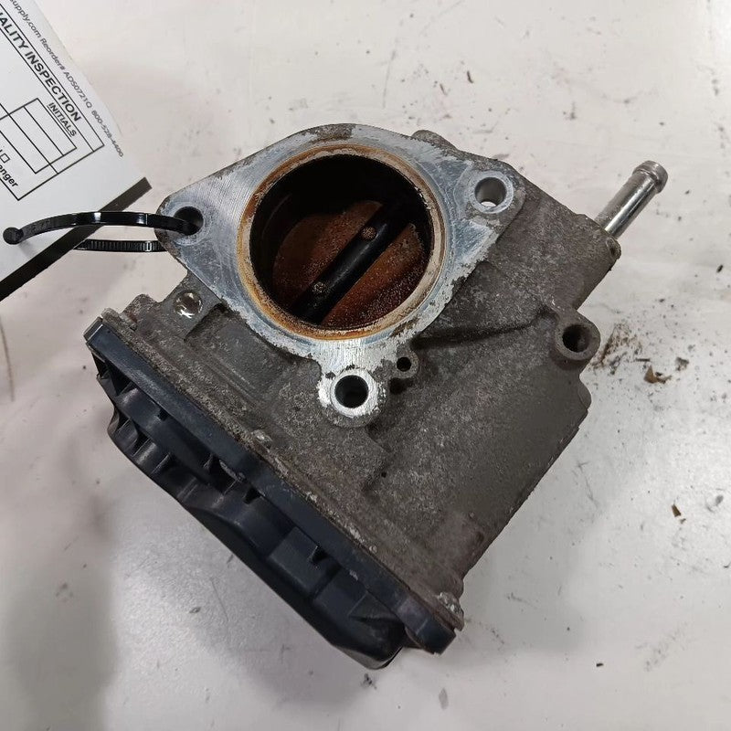 2203047040 Throttle Body Valve Toyota Prius C VIN B3 7th And 8th Digit 12-19 Toyota Prius