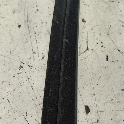 Kia Sorento Left Front Weather Strip Interior  2018 2017 2016
